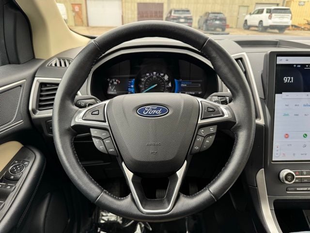 2023 Ford Edge SEL w/ Twin Panel Moonroof + Trailer Tow Package