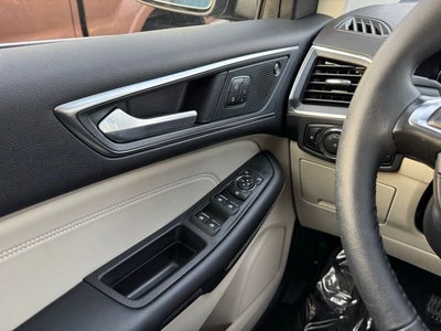 2024 Ford Edge Titanium w/ Adaptive Cruise + Heated Steering Wheel