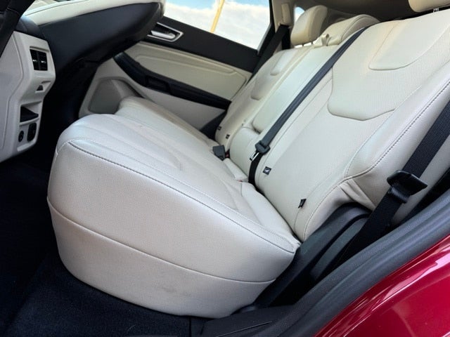 2021 Ford Edge Titanium w/ Panoramic Moonroof + Trailer Tow Package