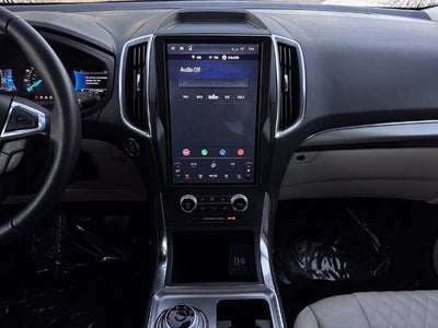 2024 Ford Edge Titanium w/Panoramic Roof