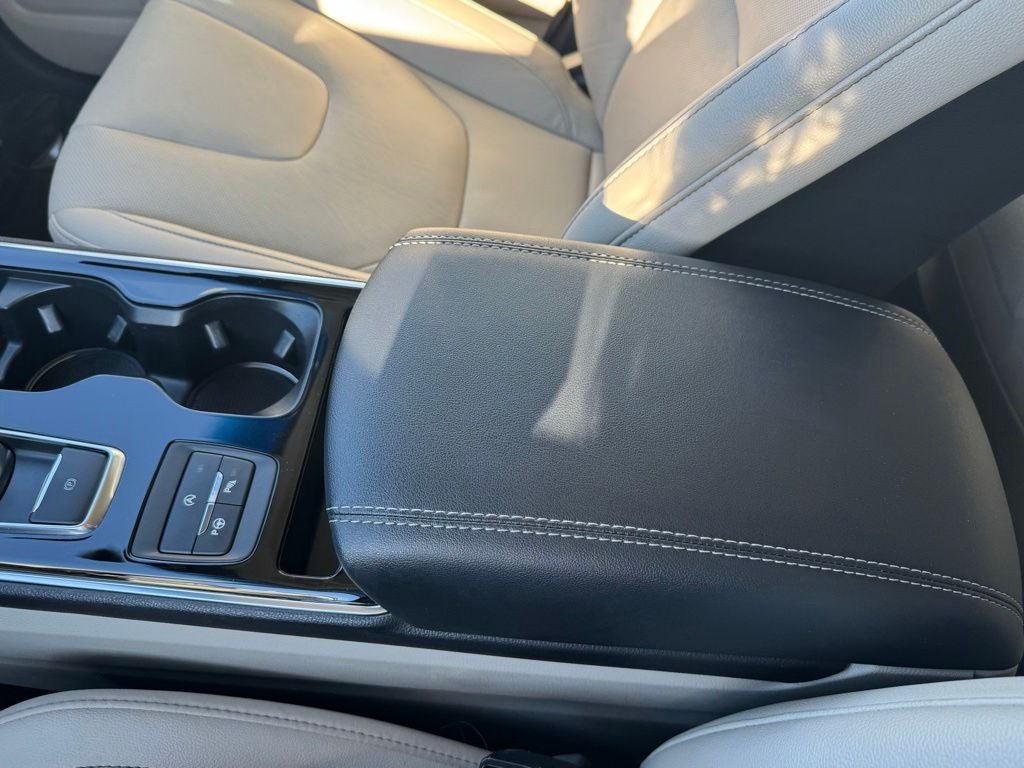 2020 Ford Edge Titanium