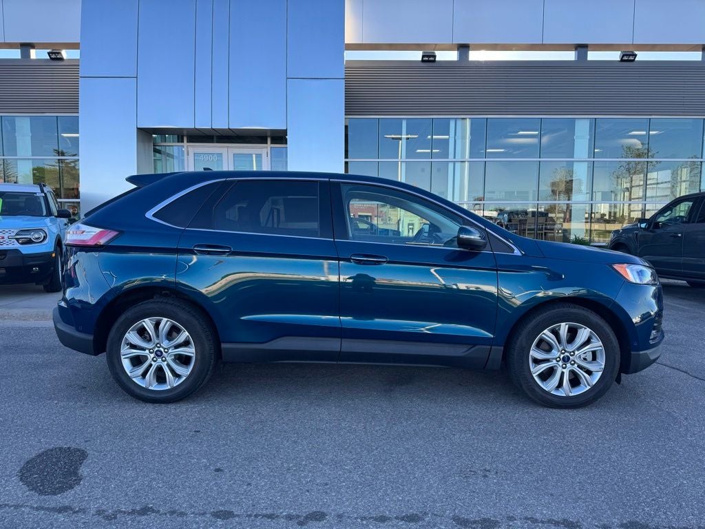 2020 Ford Edge Titanium