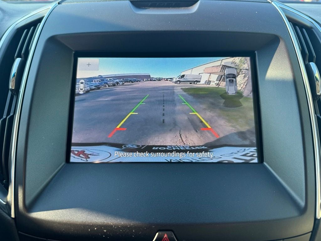2020 Ford Edge Titanium