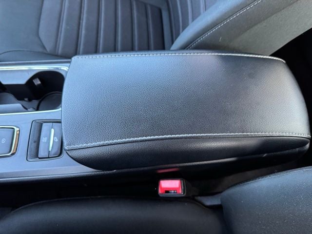 2019 Ford Fusion Hybrid SE w/ Navigation + Adaptive Cruise