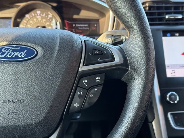 2019 Ford Fusion Hybrid SE w/ Navigation + Adaptive Cruise