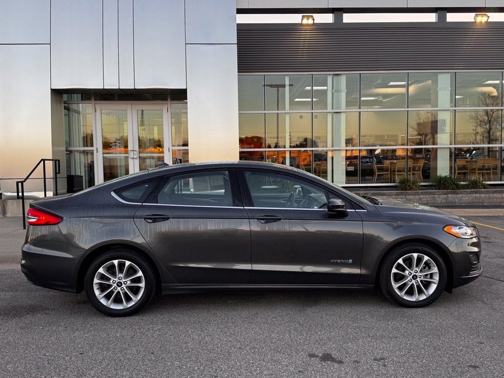 2019 Ford Fusion Hybrid SE