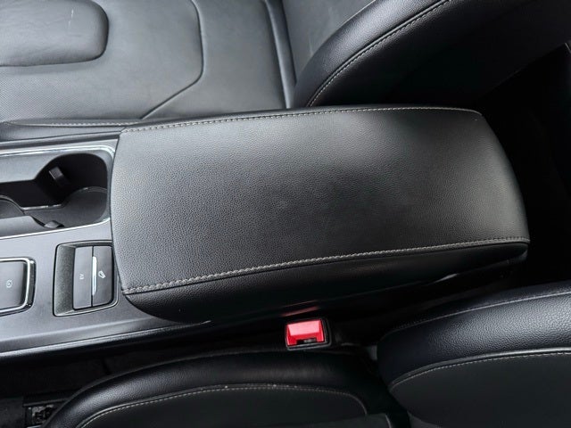 2020 Ford Fusion Energi Titanium w/ Heated Steering Wheel + Navigation