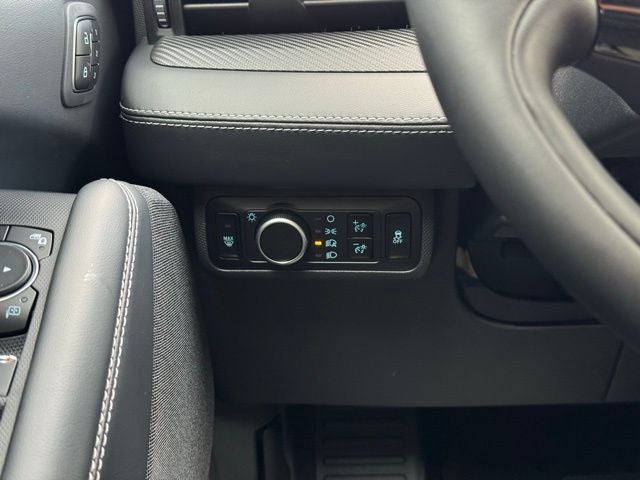 2025 Ford Mustang Mach-E Premium w/ Extended Range and Pano Roof