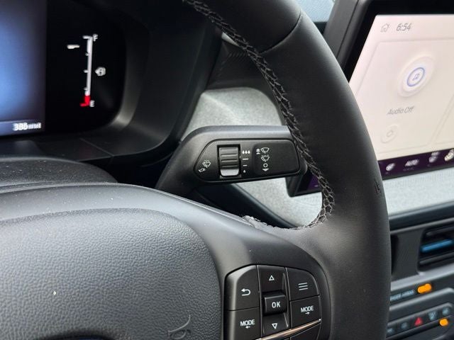 2026 Ford Maverick XLT w/Luxury Pkg