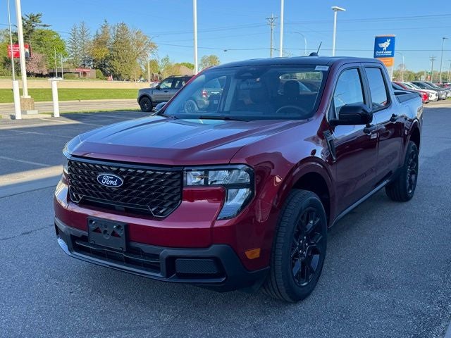 2026 Ford Maverick XLT w/Heated Front Seats + Black App Pkg