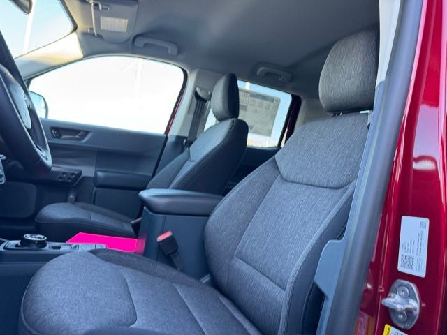 2026 Ford Maverick XLT w/Heated Front Seats + Black App Pkg