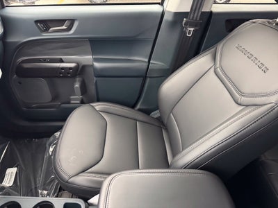 2026 Ford Maverick Lariat w/ 4k Tow and Black Appearance