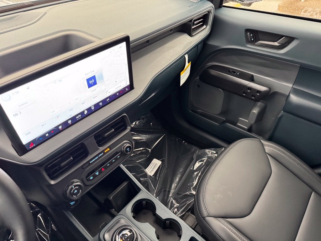 2026 Ford Maverick Lariat w/ 4k Tow and Black Appearance