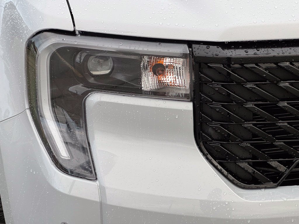 2026 Ford Maverick Lariat w/ 4k Tow and Black Appearance
