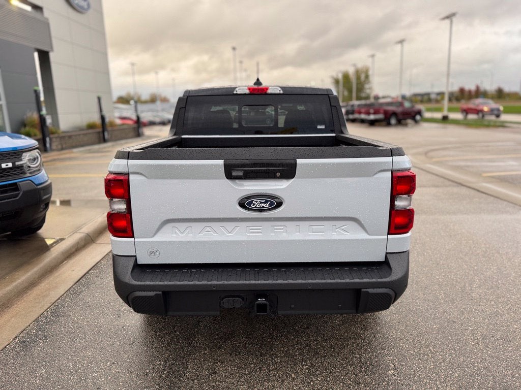 2026 Ford Maverick Lariat w/ 4k Tow and Black Appearance