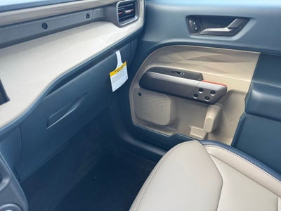 2026 Ford Maverick Lariat w/4k Tow + Power Moonroof