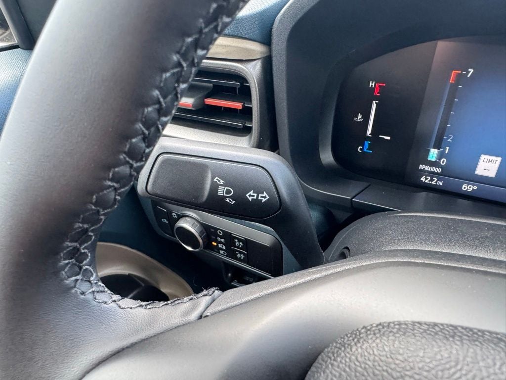 2026 Ford Maverick Lariat w/4k Tow + Power Moonroof