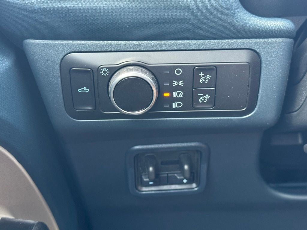 2026 Ford Maverick Lariat w/4k Tow + Power Moonroof