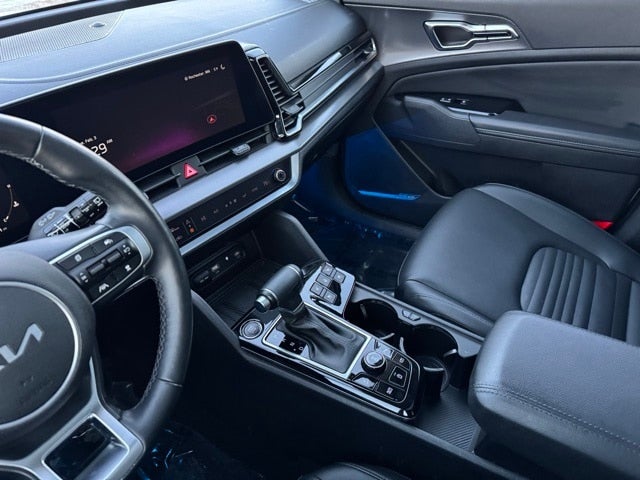 2024 Kia Sportage SX-Prestige w/ Power Moonroof + Heated Steering Wheel