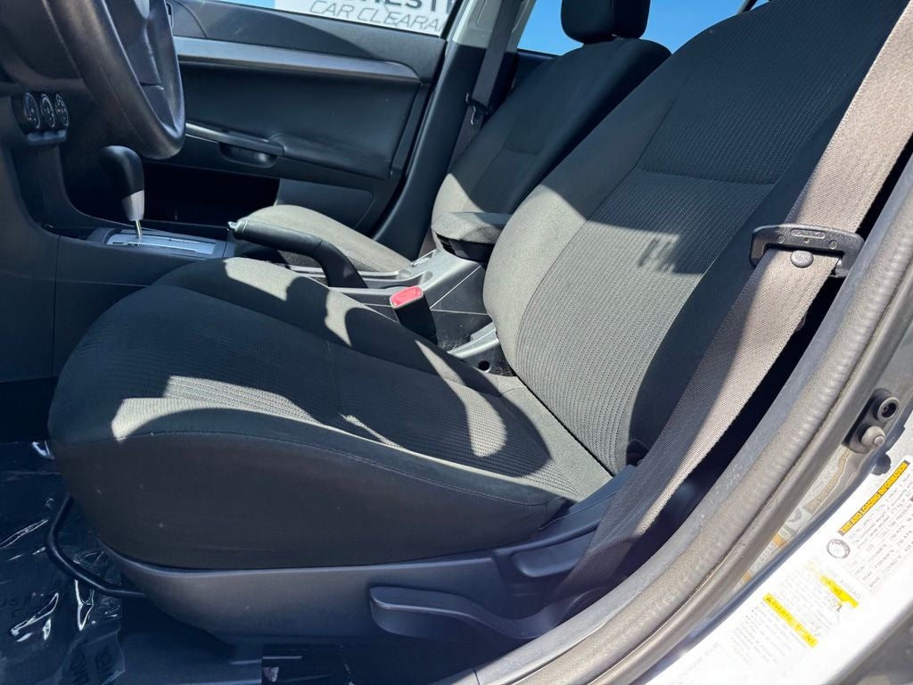 2015 Mitsubishi Lancer SE