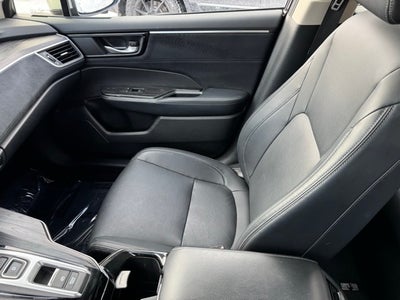 2018 Honda Clarity Plug-In Hybrid Touring w/ Navigation + Adaptive Cruise