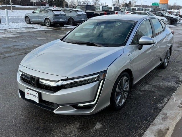 2018 Honda Clarity Plug-In Hybrid Touring w/ Navigation + Adaptive Cruise