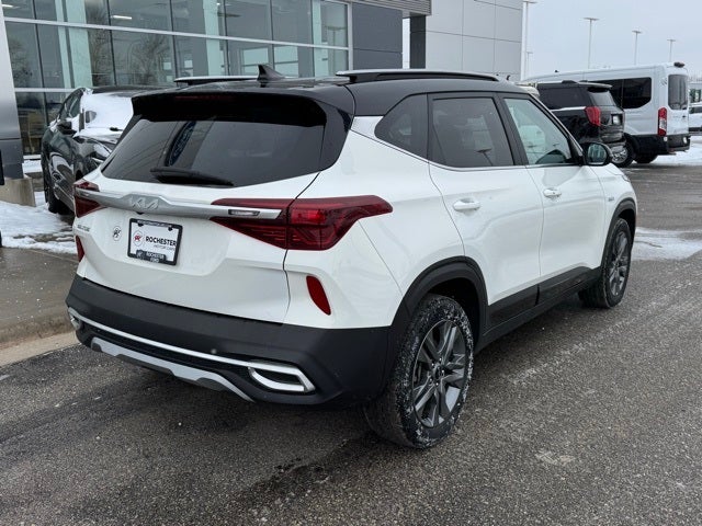 2023 Kia Seltos S Special w/ Intelligent Access + Remote Start