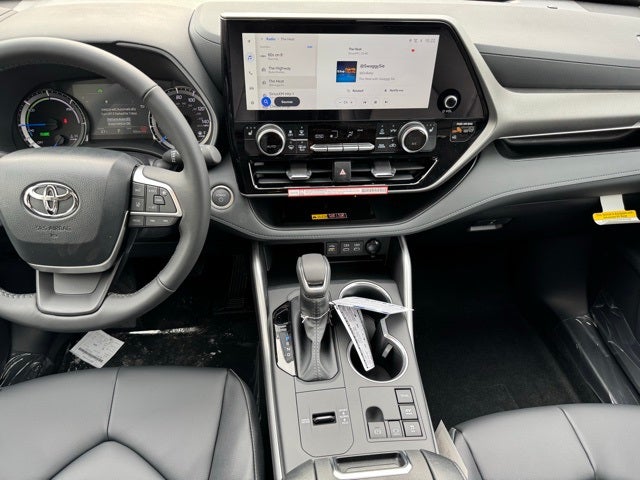 2026 Toyota Highlander Hybrid XLE