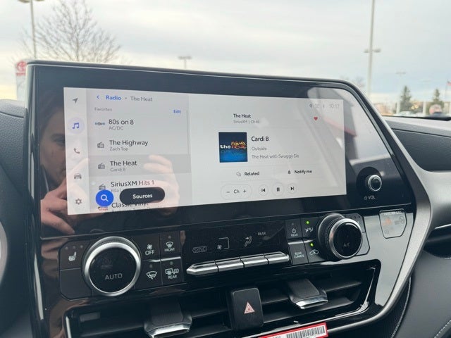 2026 Toyota Highlander Hybrid XLE