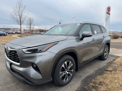 2026 Toyota Highlander Hybrid XLE