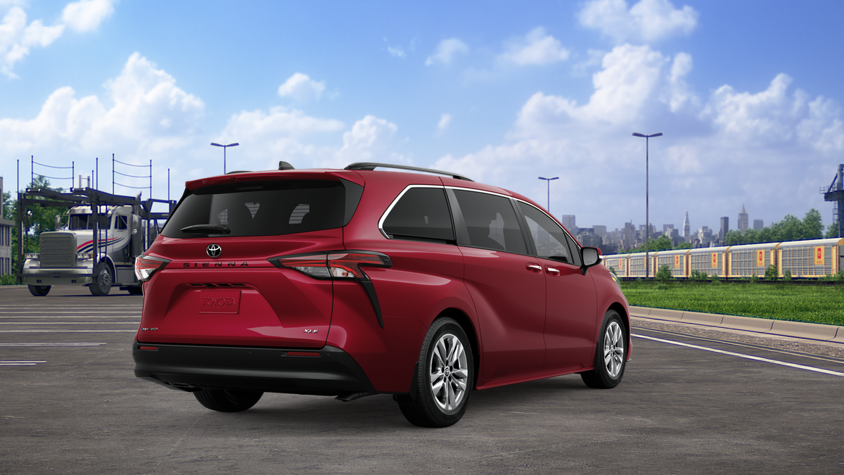 2026 Toyota Sienna XLE