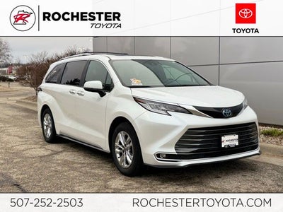 2025 Toyota SIENNA LTD AWD Limited 7 Passenger