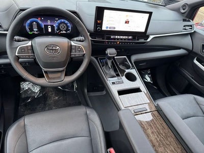 2025 Toyota SIENNA LTD AWD Limited 7 Passenger