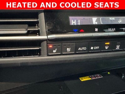 2025 Toyota SIENNA LTD AWD Limited 7 Passenger