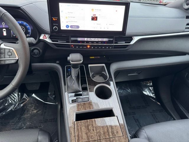 2025 Toyota SIENNA LTD AWD Limited 7 Passenger