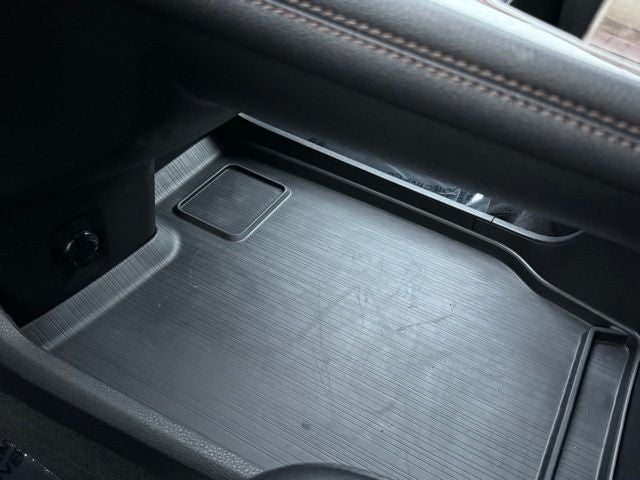 2025 Toyota SIENNA LTD AWD Limited 7 Passenger