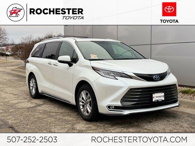 2025 Toyota SIENNA LTD AWD Limited 7 Passenger
