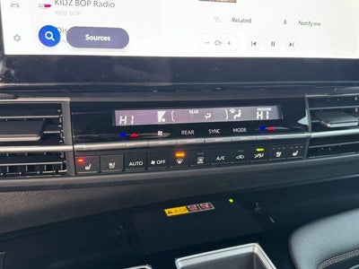 2025 Toyota SIENNA LTD AWD Limited 7 Passenger