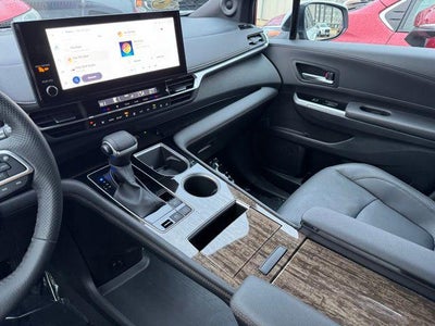 2025 Toyota SIENNA LTD AWD Limited 7 Passenger