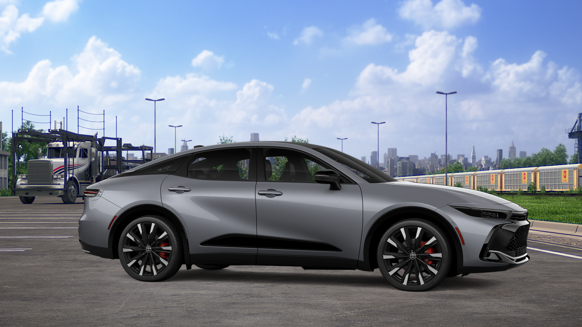 2027 Toyota Toyota Crown Platinum