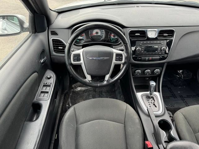 2011 Chrysler 200 Touring