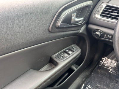 2017 Chrysler 200 Limited