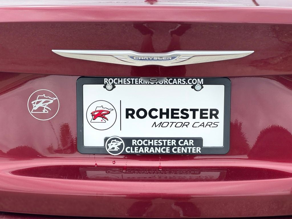 2017 Chrysler 200 Limited
