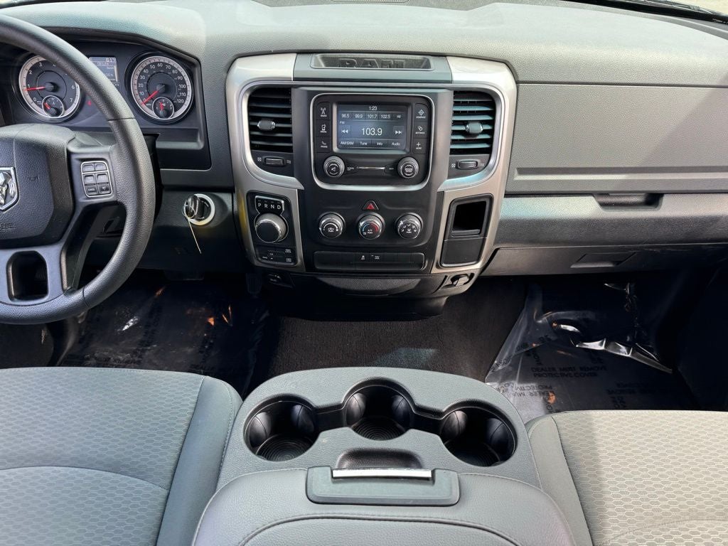 2017 RAM 1500 SLT