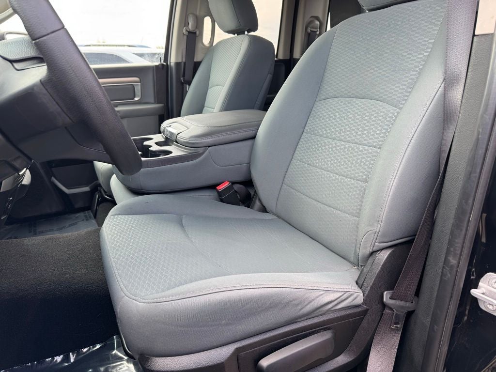 2017 RAM 1500 SLT