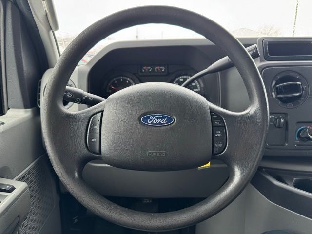 2017 Ford E-350SD Base Cutaway