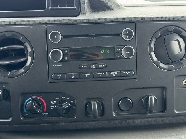 2017 Ford E-350SD Base Cutaway