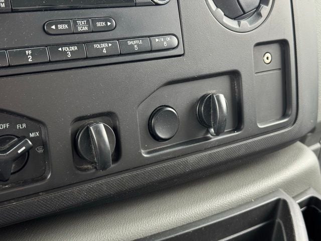 2017 Ford E-350SD Base Cutaway