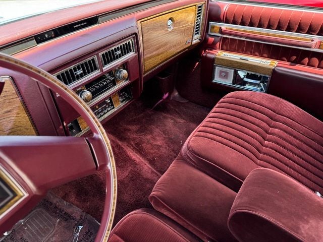1983 Cadillac DeVille Base