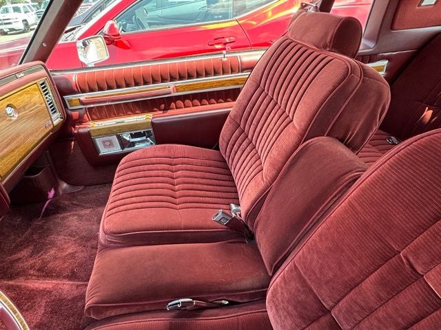 1983 Cadillac DeVille Base